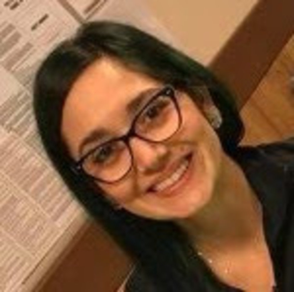 Meet your Posher, Crystal